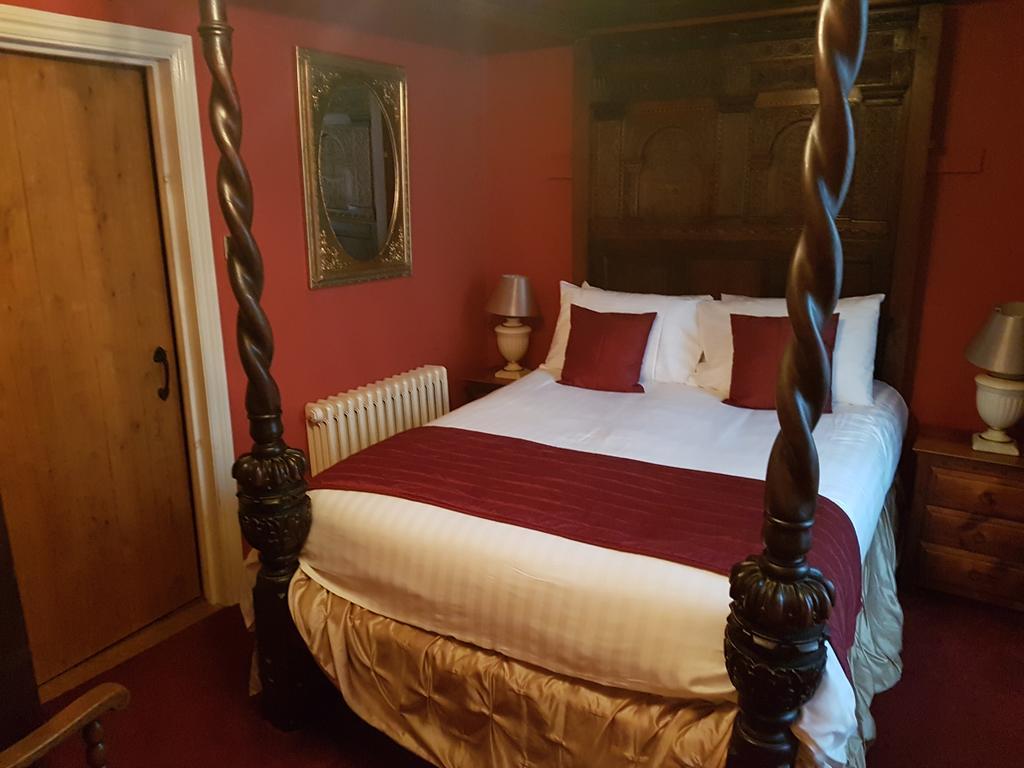 Churston Court Hotel Churston Ferrers ภายนอก รูปภาพ