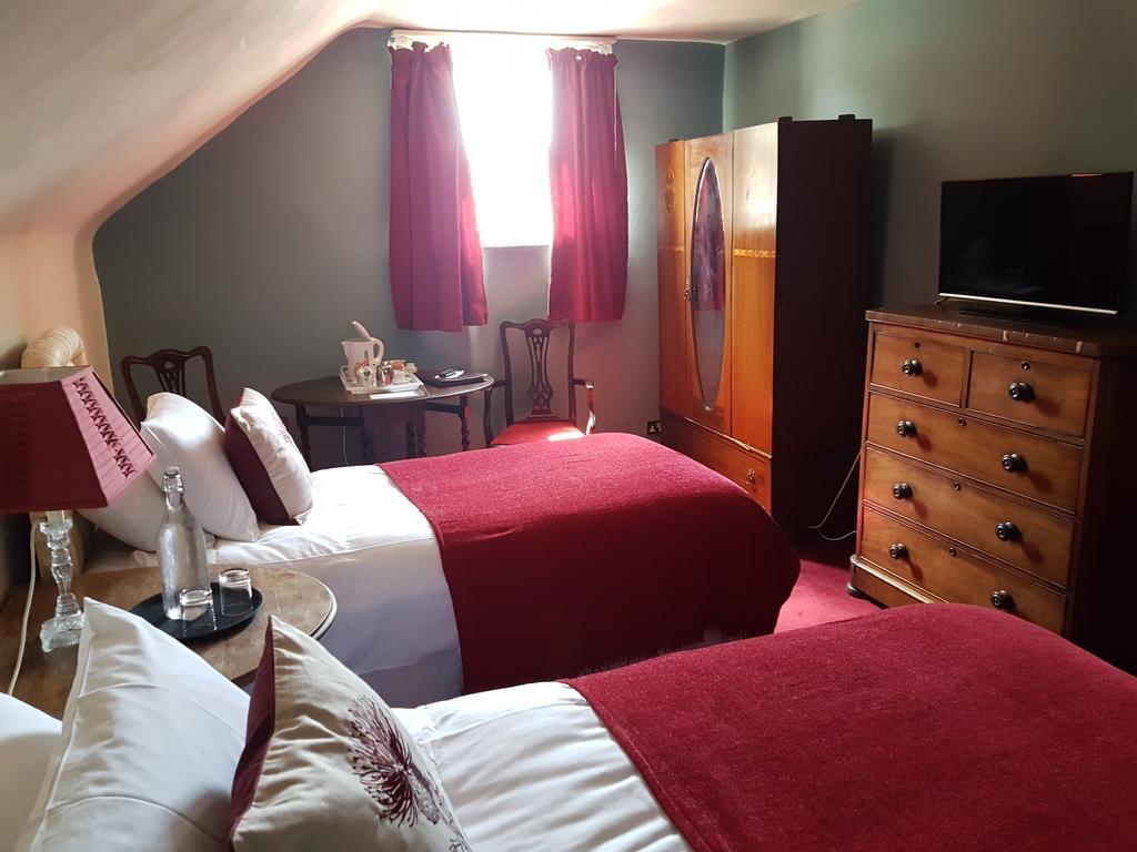Churston Court Hotel Churston Ferrers ภายนอก รูปภาพ