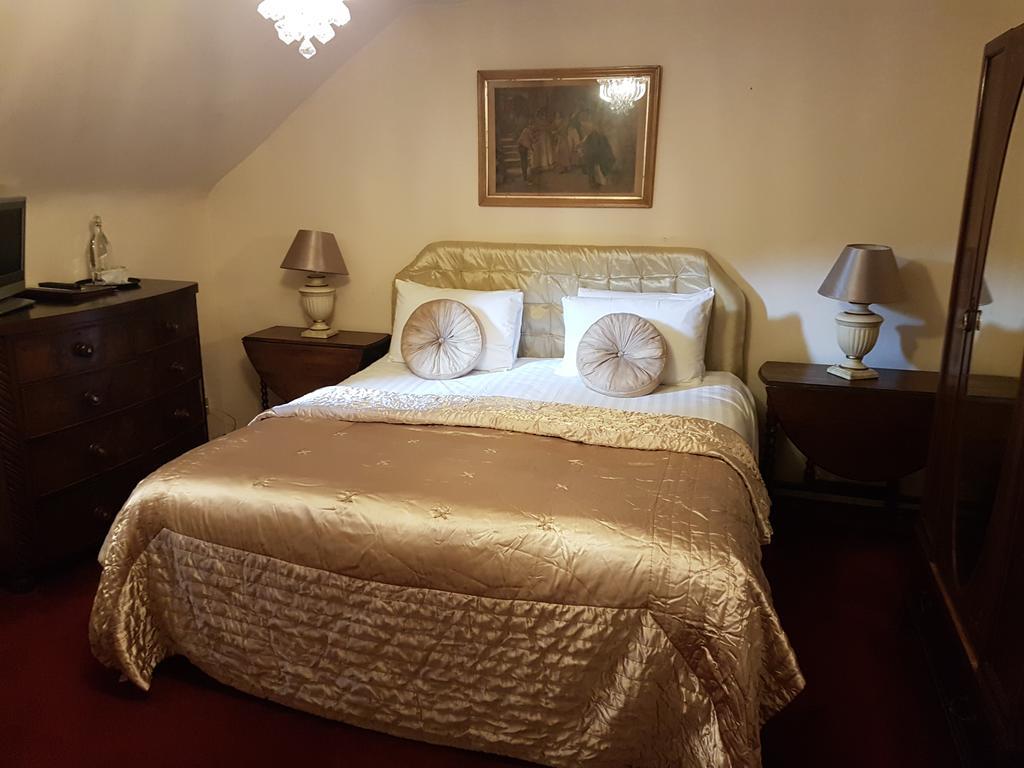 Churston Court Hotel Churston Ferrers ภายนอก รูปภาพ